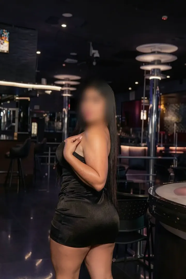 Camila, anfitriona de Capri Night Club